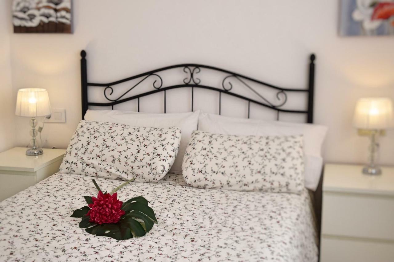 Apartamento Cister Old Town Malaga Bagian luar foto