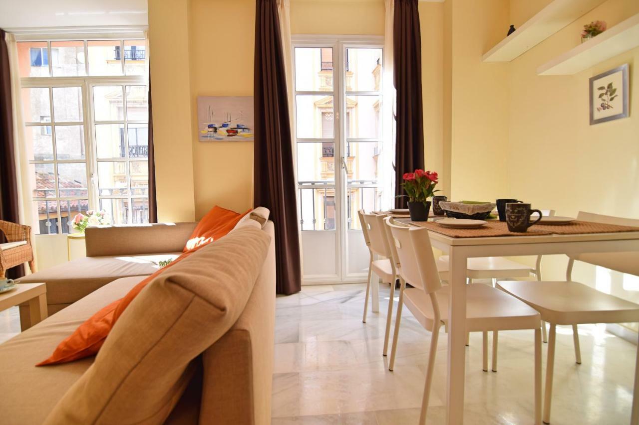 Apartamento Cister Old Town Malaga Bagian luar foto