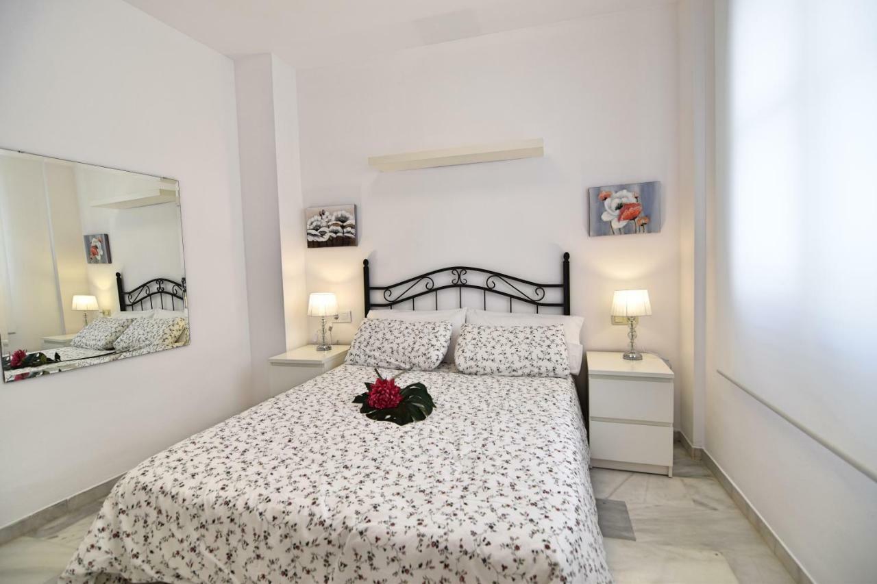Apartamento Cister Old Town Malaga Bagian luar foto
