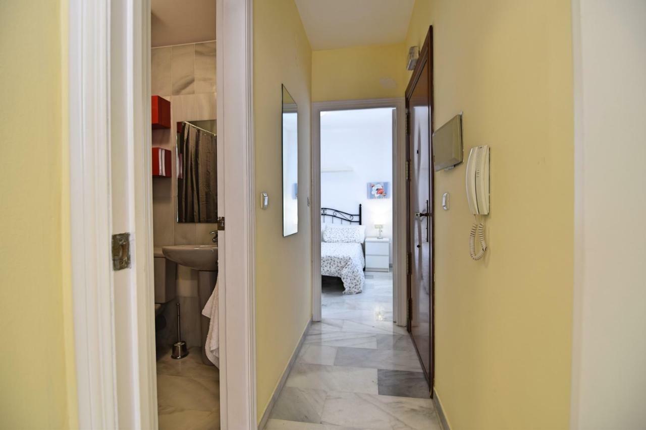 Apartamento Cister Old Town Malaga Bagian luar foto